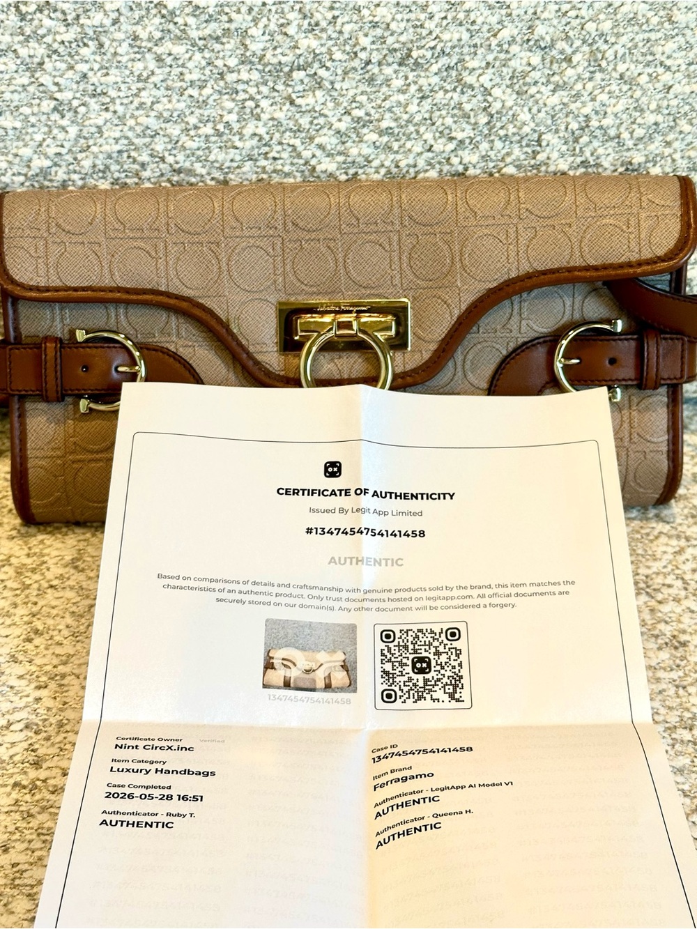 Like NEW! Salvatore Ferragamo Gancini Brown Bag - Converts to a Clutch! - Picture 9 of 16
